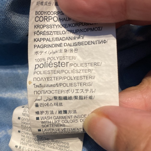 EUC Under Armour Tee - Picture 8 of 12